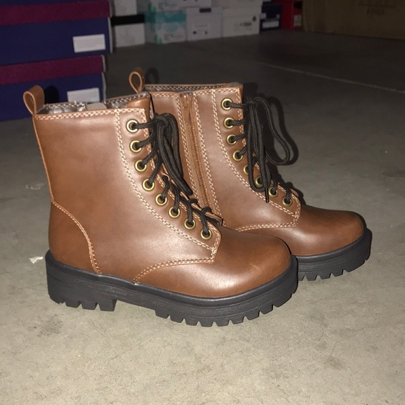 SIZE 7.5 LAST PAIR - Picture 4 of 4